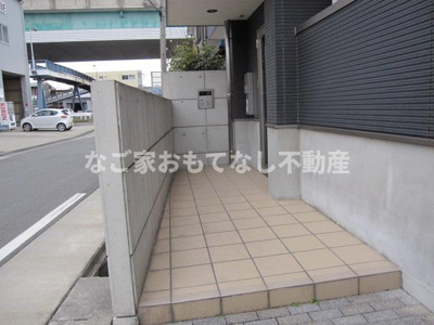 【エントランス】 | サクラーレ