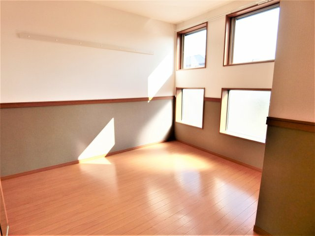 ＣＡＳＡ　ＤＯＭＡＮＩの洋室
