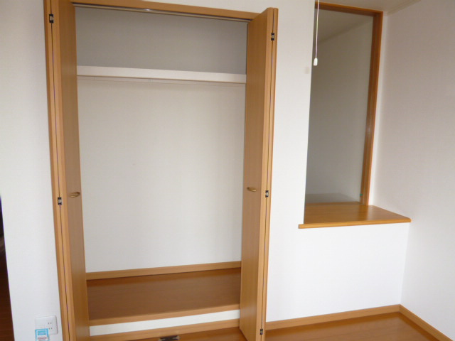 エピナール　ララＡの収納|LDK収納