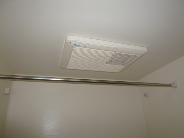 エピナール　ララＡの浴室|浴室乾燥機