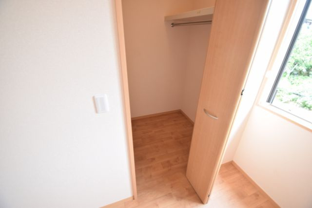 シャンティ上山の収納|ウォークインクローゼット付き