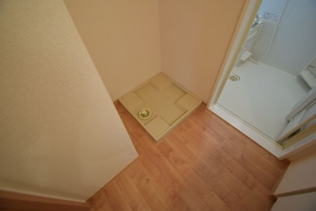 シャンティ上山の設備|室内洗濯機置場あります。