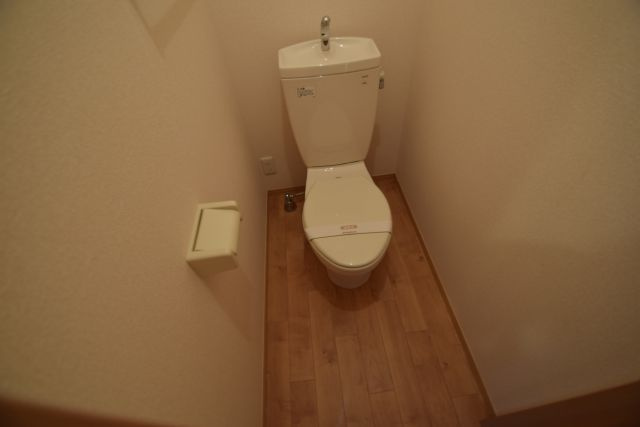 シャンティ上山のトイレ|洋式トイレです