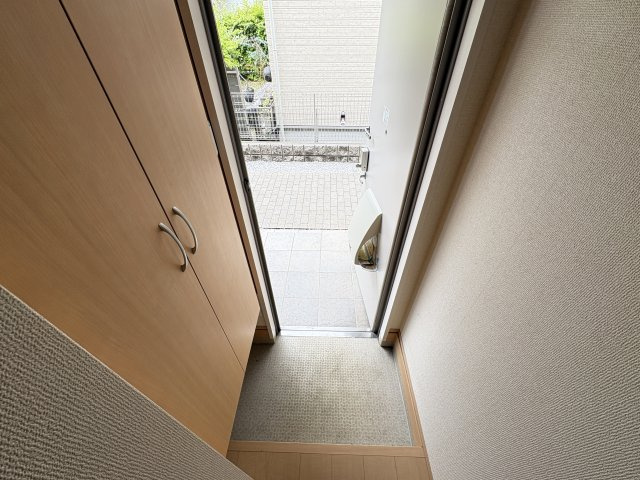 レジデンスみやびの玄関