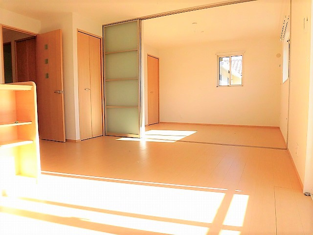 レジデンスみやびの居間・リビング