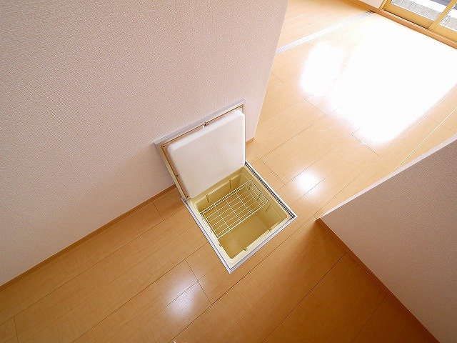 カサグランデ（柏木町）の収納|床下収納は何かと便利