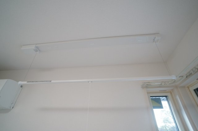 LE　LIEN　ELEVERの設備|室内物干しバーがついています