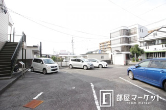 【駐車場】