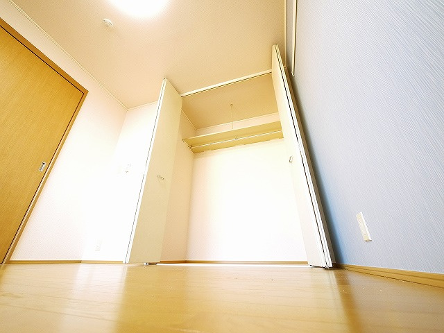 ハイム櫟　Ａ棟の収納|便利な収納スペースです