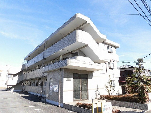 マンションウェルズの外観