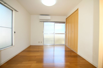 【洋室】 | 高美ハウス