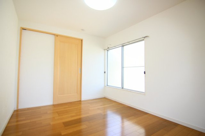 【洋室】 | 高美ハウス