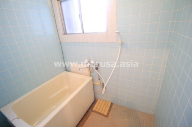 望洋マンションの浴室