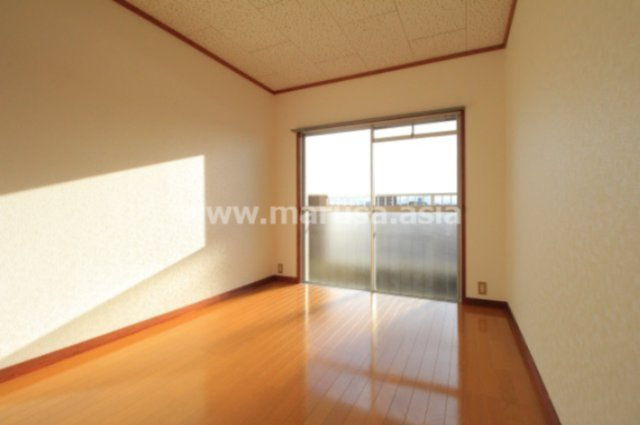 望洋マンションの寝室