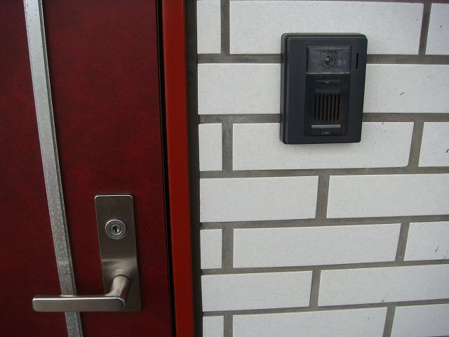 【玄関】 | マンションブルーバード | 印象的な玄関になります