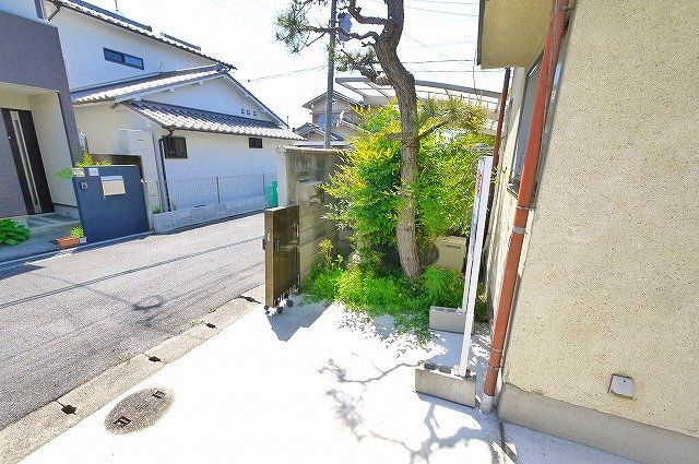 矢追邸のエントランス