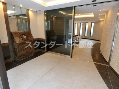 【エントランス】 | プレサンス梅田北オール