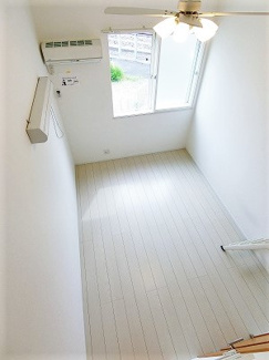 【展望】 | ロフトからの景観です！天井が高く開放感のある洋室6帖のお部屋です☆