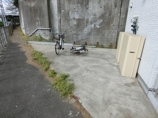 【その他共用部分】 | 敷地内に駐輪場を完備しています！荷物が重いときに自転車があれば助かりますね☆