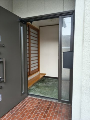 【玄関】 | 加茂町２丁目貸家（3）