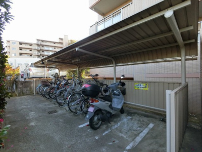 【その他共用部分】 | フォレストパーク四季彩の丘B棟 | 駐輪場
