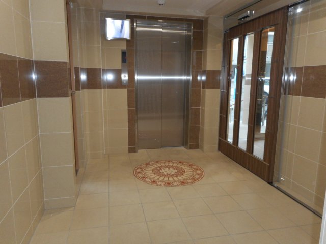 【エントランス】 | ケイ・クリスタル