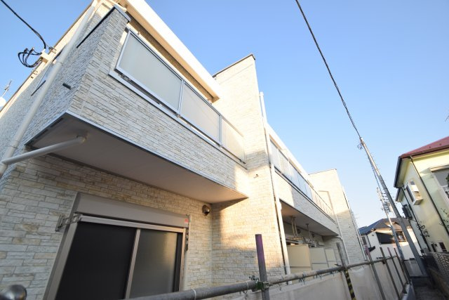 市川市中山４丁目のアパートの外観