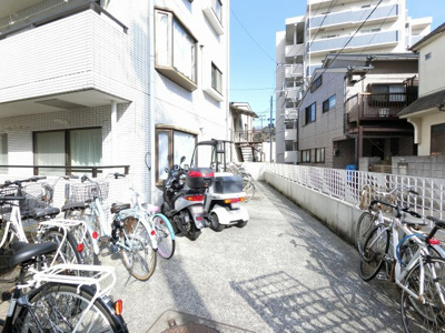 【その他共用部分】 | ヴァンハウス磯子 | 自転車、バイク置き場