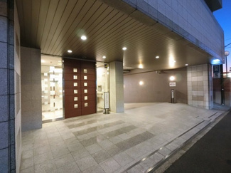 【エントランス】 | 東急東横線「大倉山」駅徒歩7分の好立地！JR横浜線・東急東横線「菊名」駅徒歩13分！
