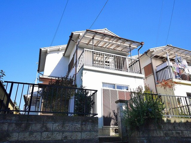 小明町貸家の外観
