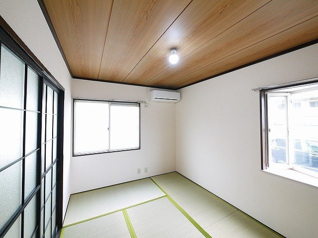 ピノハイツビスの和室|日本らしい落ち着いた雰囲気の和室です