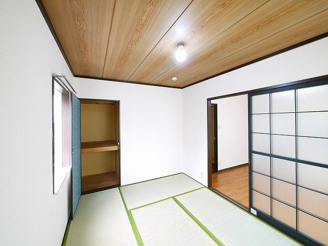 ピノハイツビスの和室|フローリングだけでなく、和室もあります