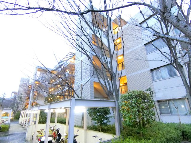 ガーデンシティーコープ金剛東8棟のその他