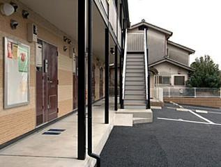 レオパレスセーヴェのエントランス