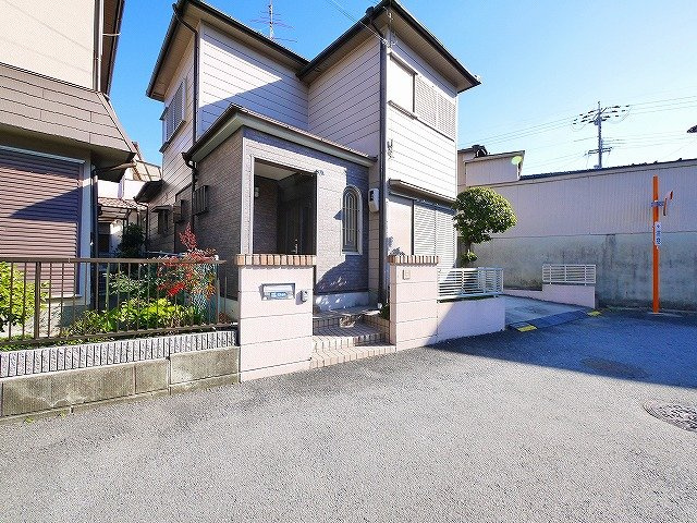 六条西3丁目戸建（13-24）のエントランス|毎日通るエントランスはこのようになっています