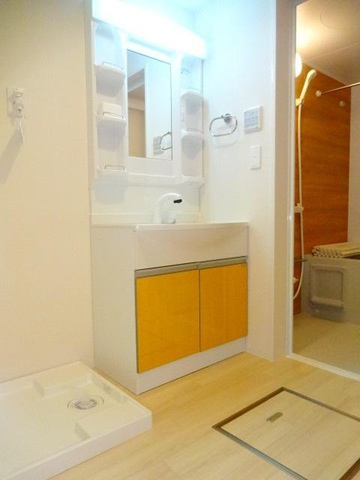 グリーンルームの独立洗面台