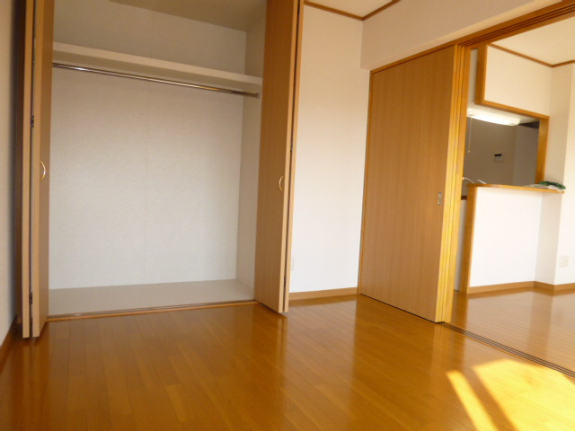 メゾンエトワールの収納|洋室