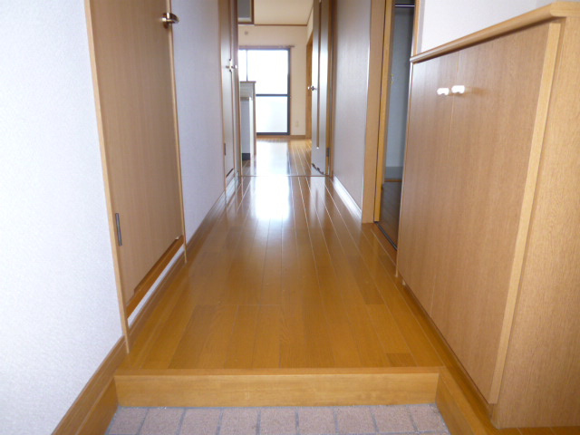 メゾンエトワールの玄関