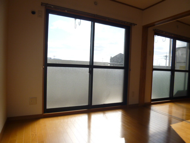 メゾンエトワールの居間・リビング|リビング