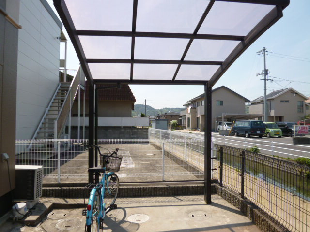 さくらハイムＢのその他共用部分|自転車置き場