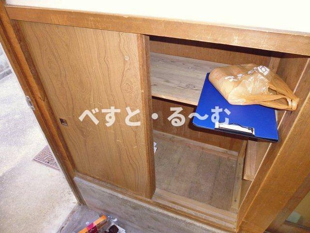 松雅苑東棟の玄関