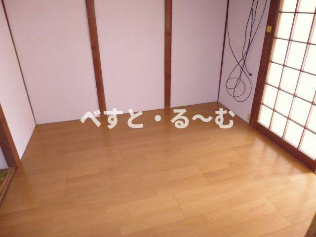松雅苑東棟の洋室