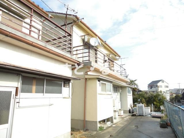 松雅苑東棟の外観