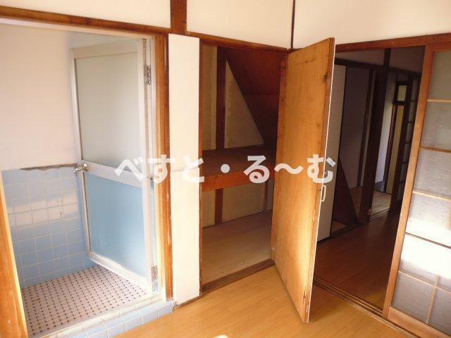 松雅苑東棟の収納