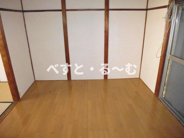 松雅苑東棟の居間・リビング