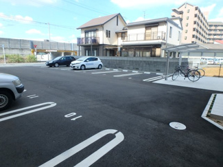 【駐車場】