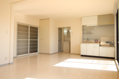 【居間・リビング】 | サンビレッジ浜野C棟