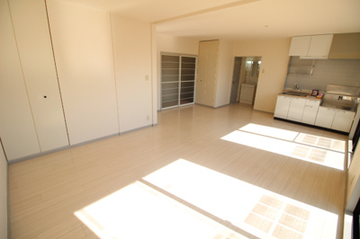 【居間・リビング】 | サンビレッジ浜野C棟