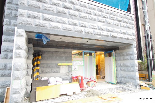 プレサンス南森町ライズ　仲介手数料無料のエントランス