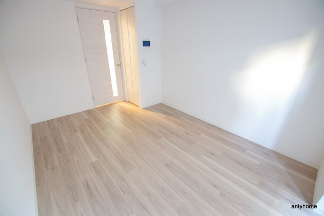 プレサンス南森町ライズ　仲介手数料無料の洋室